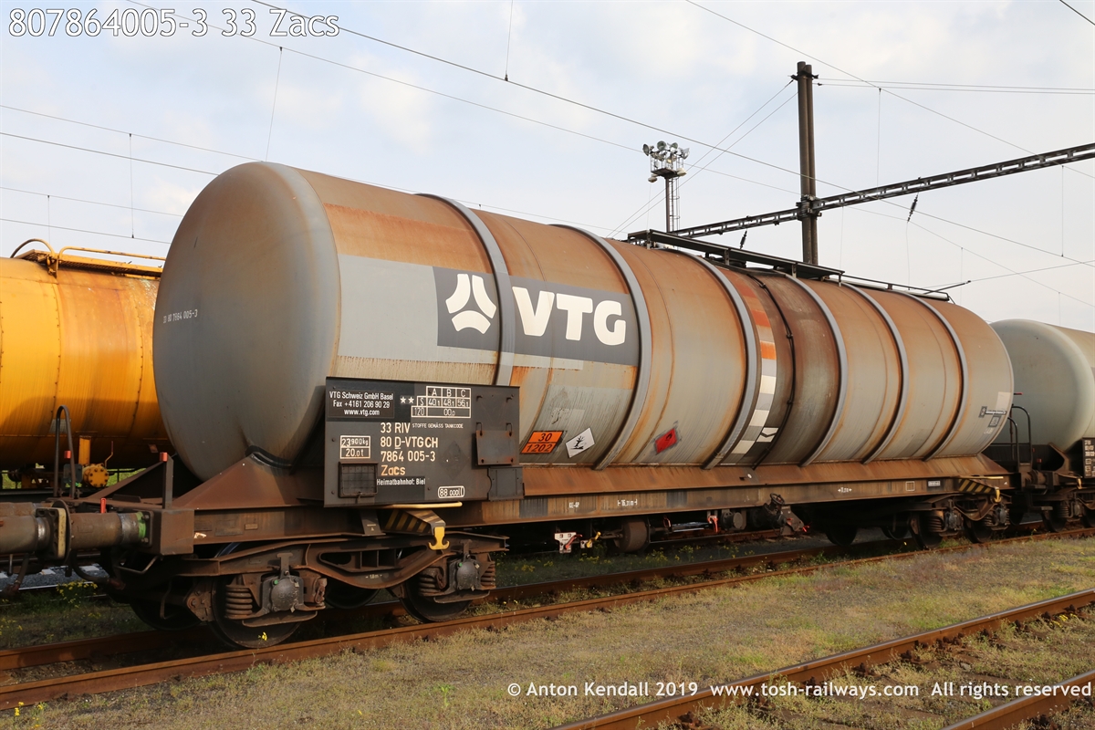 807864005-3_33 Zacs.JPG